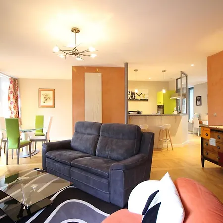 T3 4 Pers, Centre La Bourboule, Parking, Wifi, Chien Admis - Fr-1-608-293 Apartment
